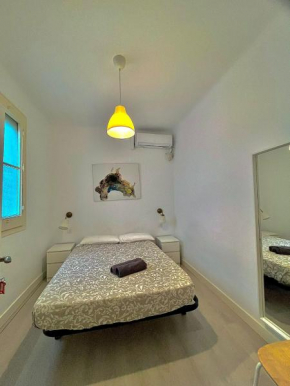 Private rooms near Parallel Av